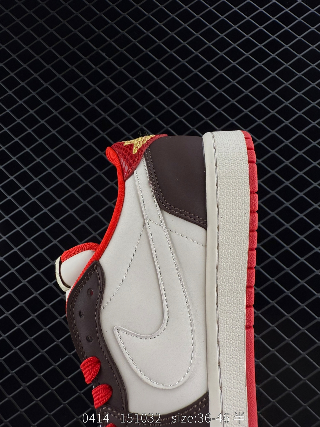 Travis Scott x Air Jordan 1 ” Reverse Mocha “